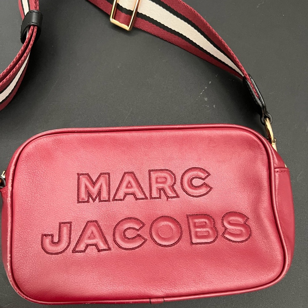 Marc Jacobs pomegranate Flash bag